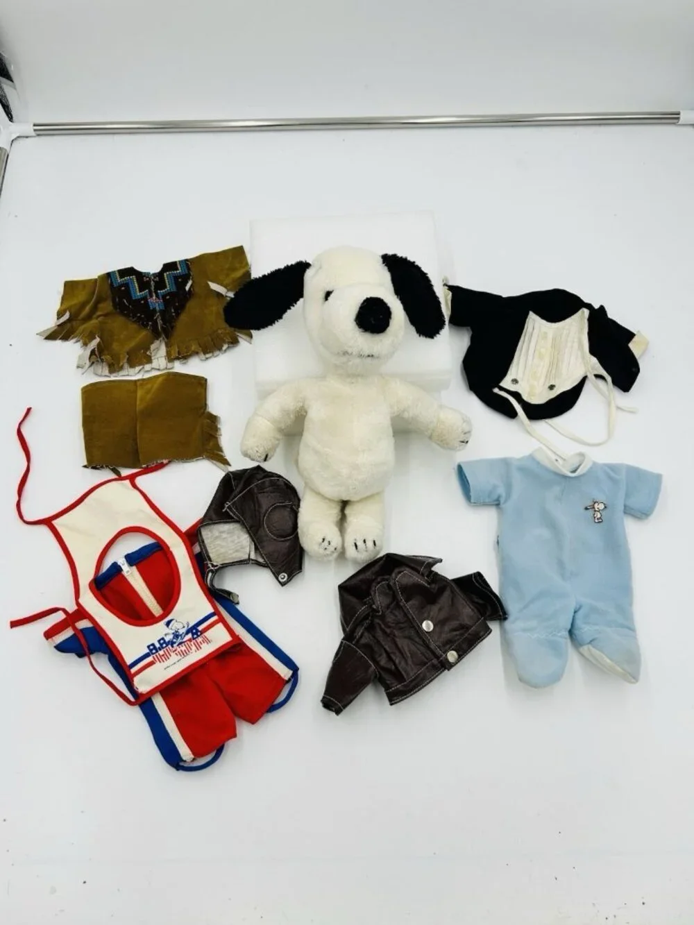 Snoopy Plush 1988 Made in Korea Vintage Peanuts with Outfits 11